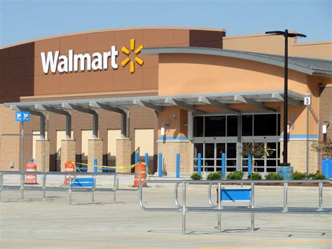 Walmart fenton mo - Today’s top 347 Walmart jobs in Fenton, Missouri, United States. Leverage your professional network, and get hired. New Walmart jobs added daily.